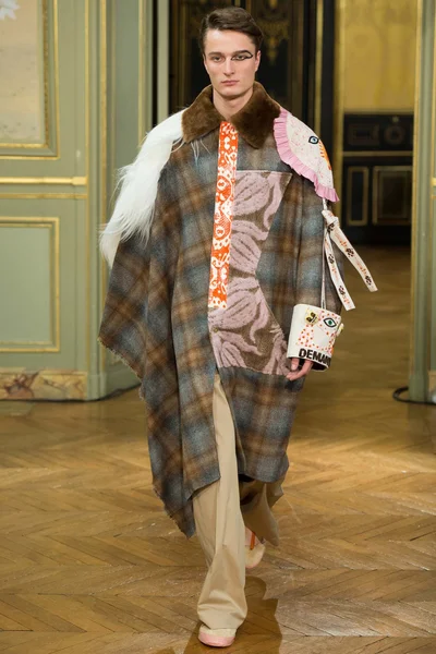 Look 37